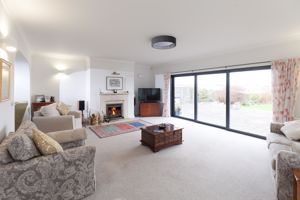 Sitting Room- click for photo gallery